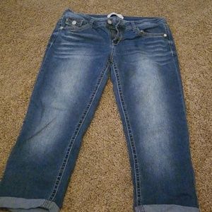 No Boundaries capris